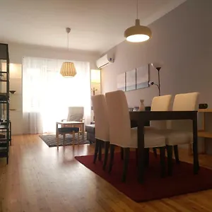επισκεφθείτε το ξενοδοχείο