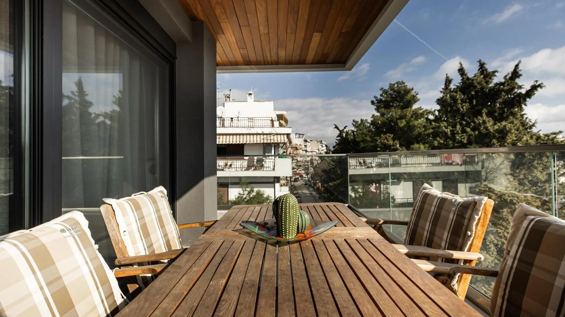 Cozy Apartment In Kalamaria, Soluň 0*,